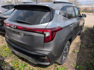2024 Kia Seltos S - Exterior Rear Right Corner Image